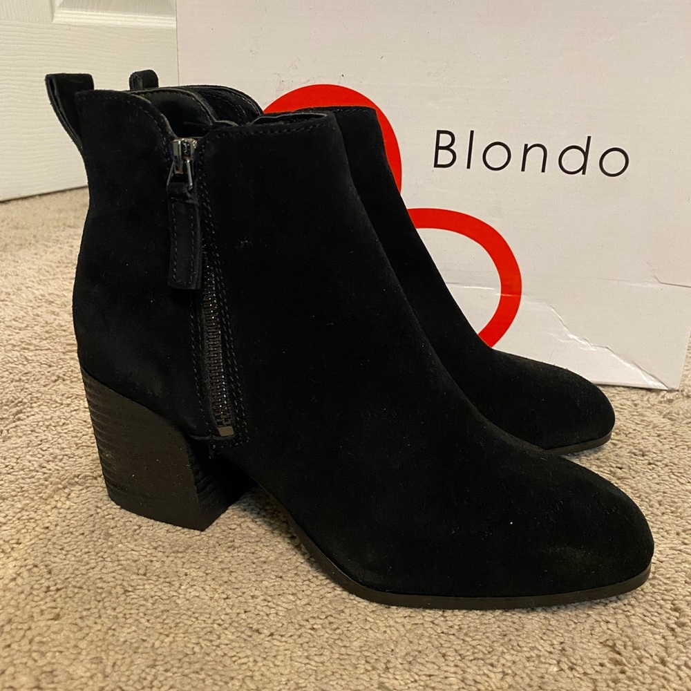 New in Box Blondo Siena Women's Black Suede Ankle Boots size 8